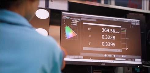 精研視訊，匠心智造 AOC商用顯示器榮膺2024年度政府采購顯示器優選品牌獎